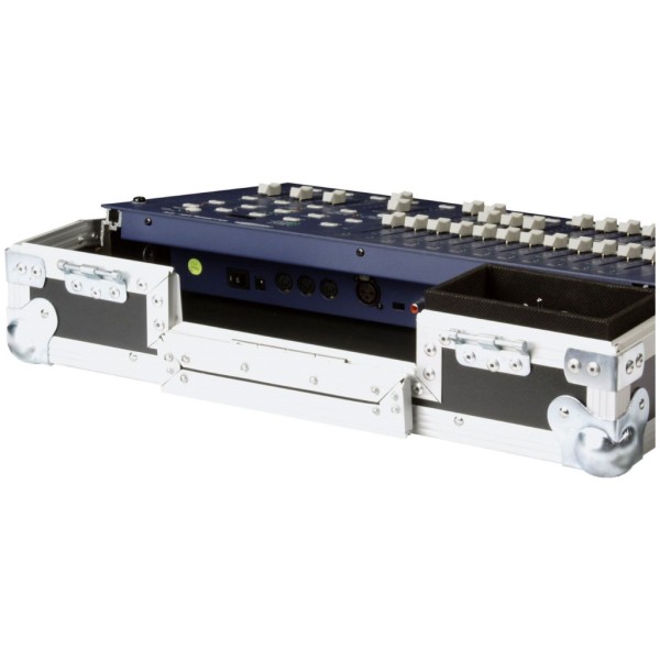 Showtec - Showmaster24 & SC-2412 Flightcase